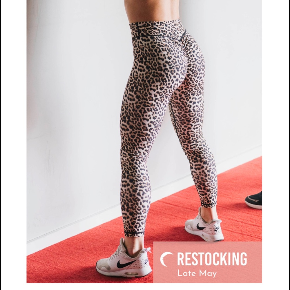 Zyia Brilliant leopard scrunchy what